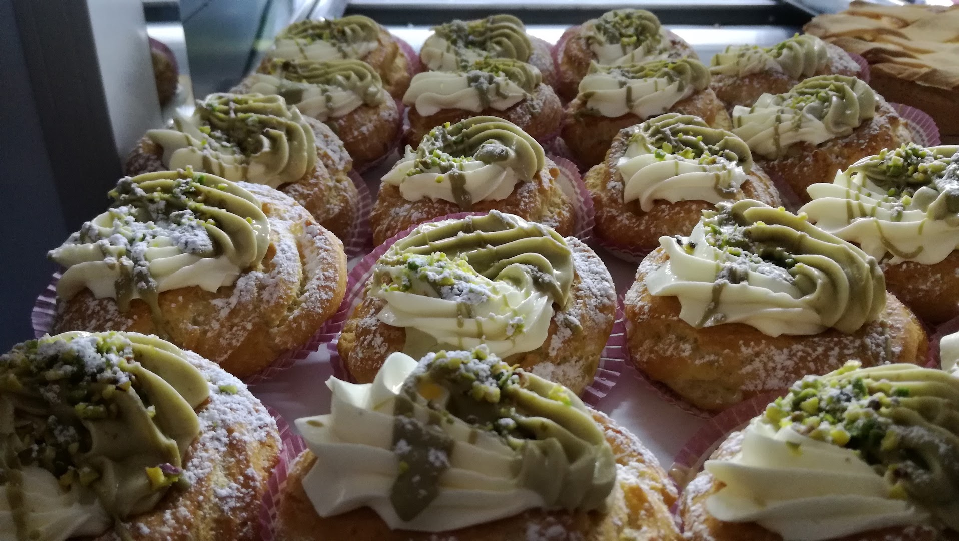Pasticceria Carbone ‘’Deliesi’’ · Foto 4